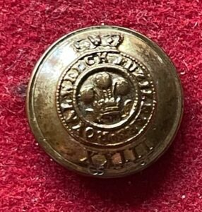 23rd Foot, Royal Welch Fusiliers. Officer's gilt coatee 17mm button