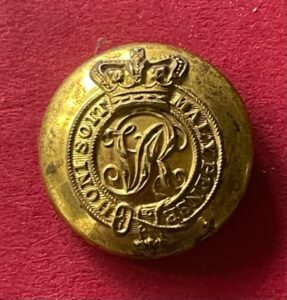 Colonel's 23mm gilt button, Victorian